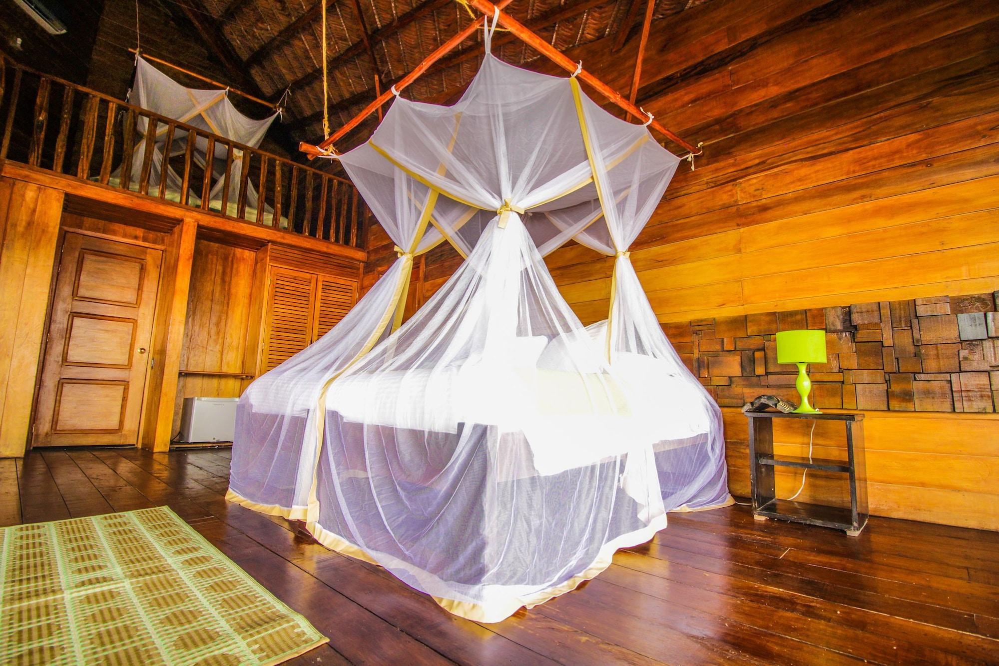 Hotel On Vacation Amazon à Leticia Extérieur photo
